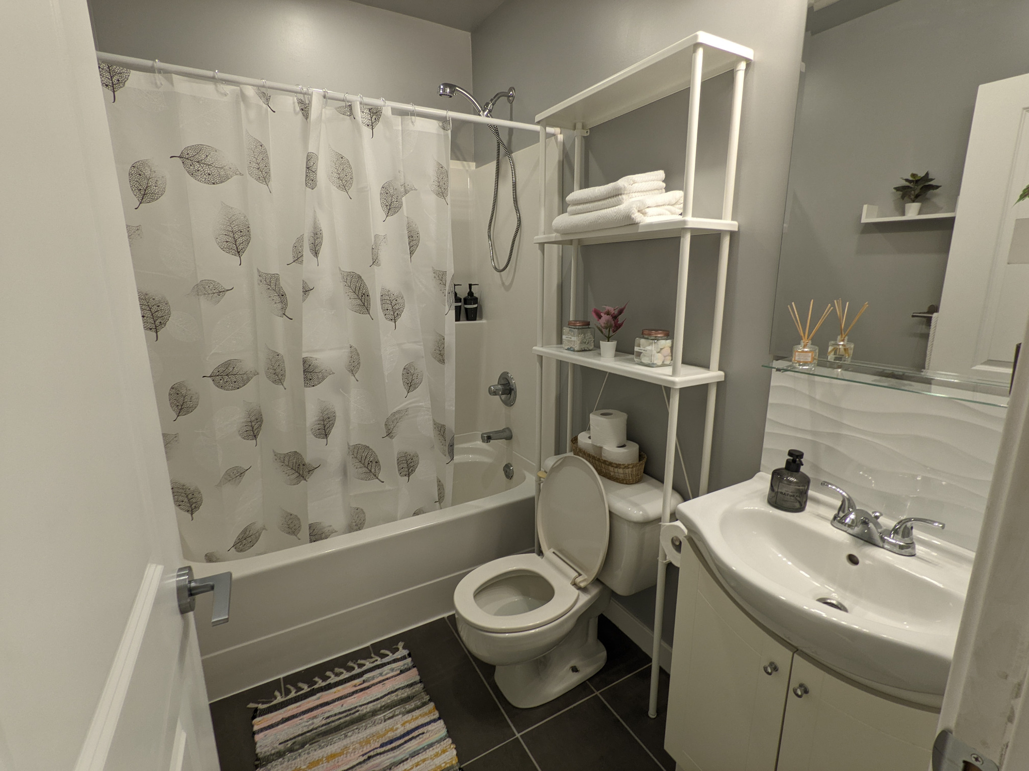 Squamish suite photo 4